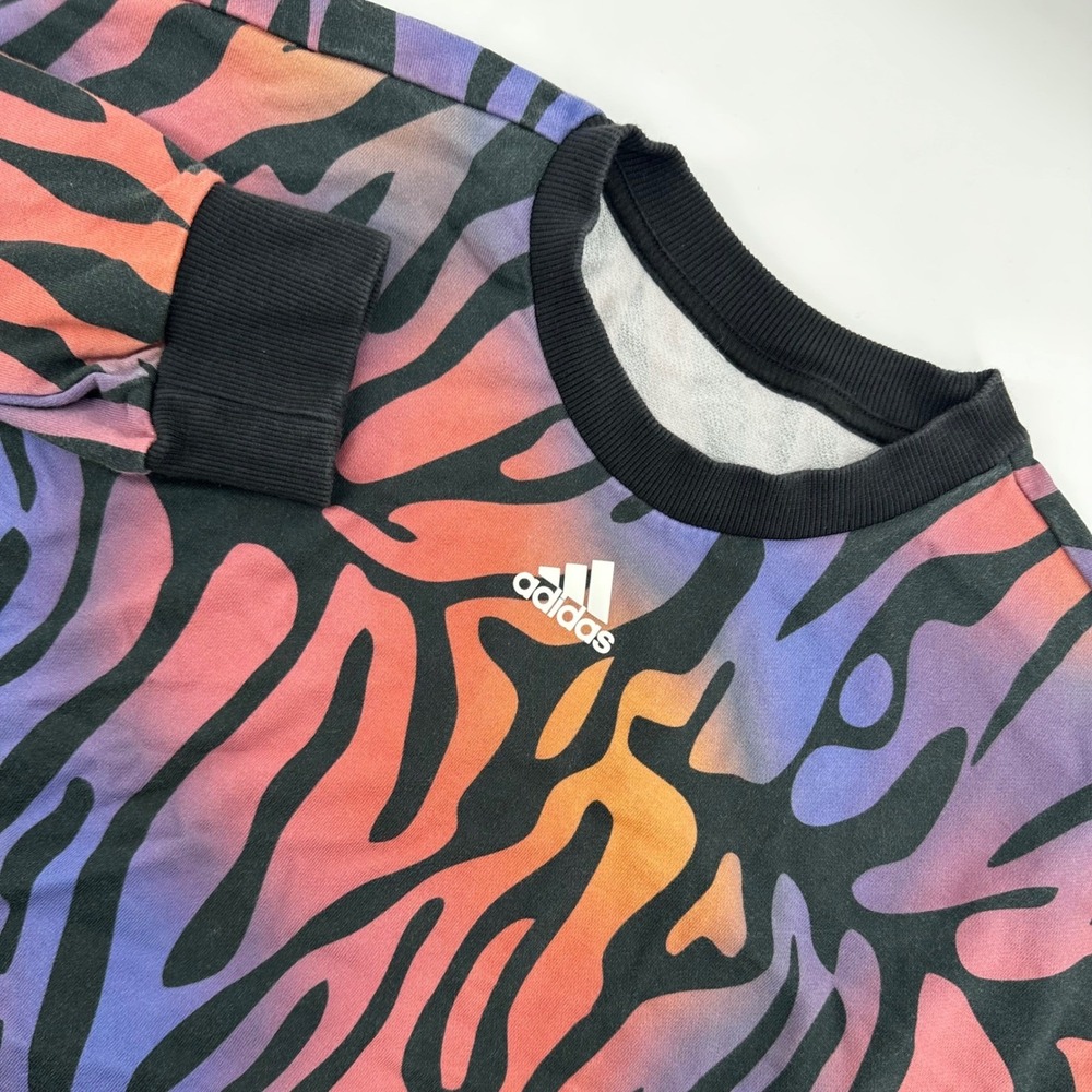 Adidas Long‎ Sleeve women's medium Crop Top, Multicolor Zebra Print Sweatshirt